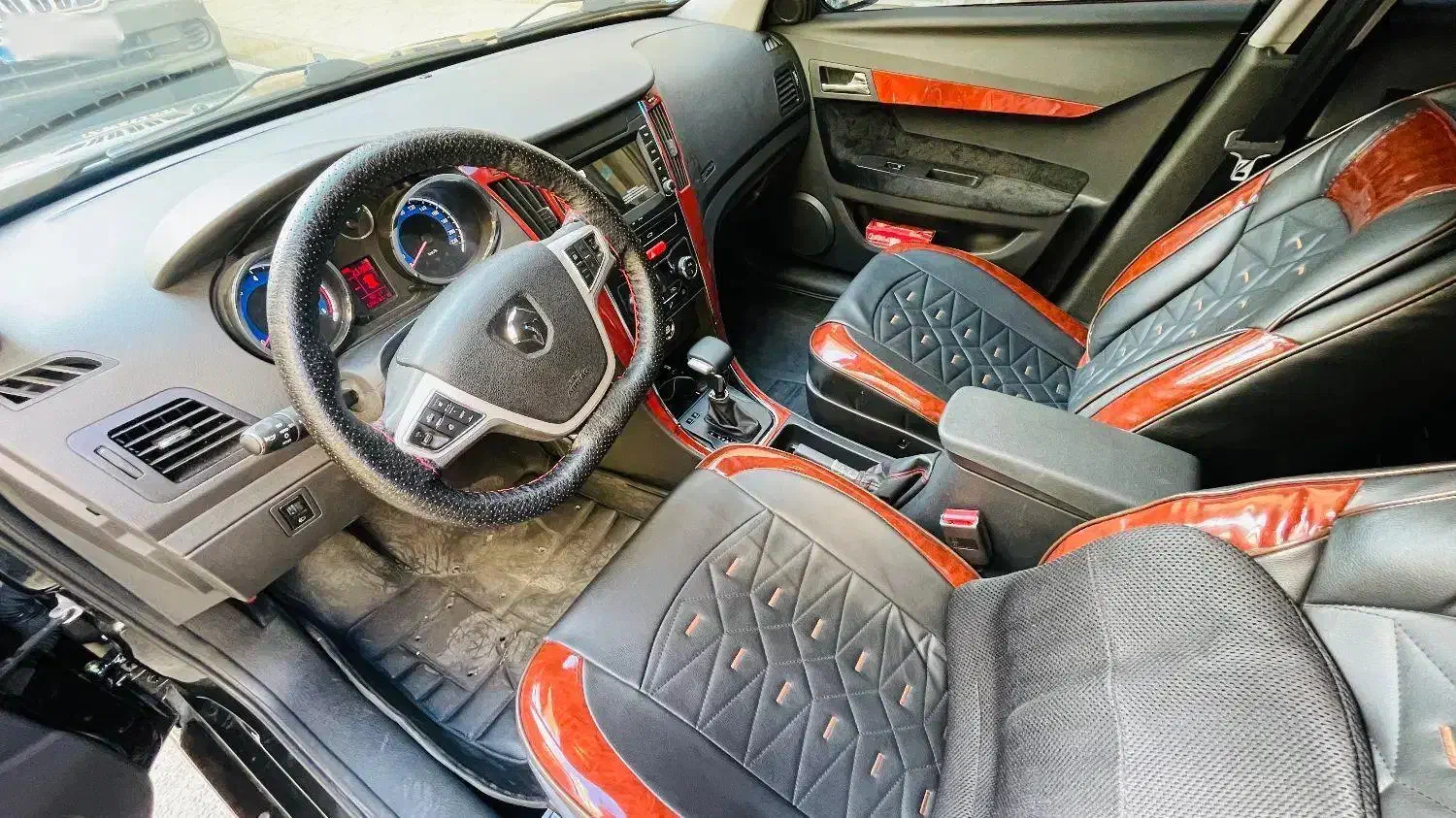 دنا پلاس شش دنده توربو آپشنال مدل ۴۰۳|خودرو سواری و وانت|گرمدره, |دیوار