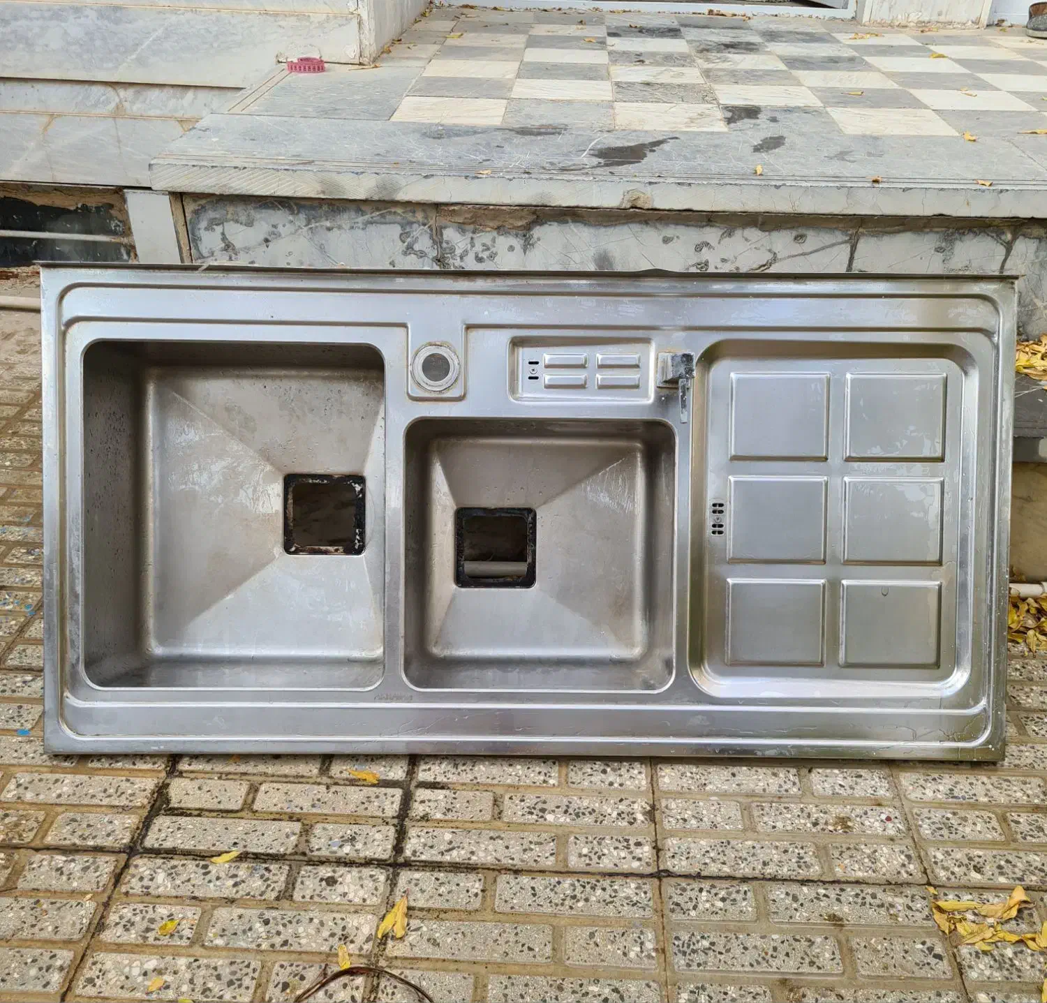 سینک ظرفشویی کار کرده بدون ترک ۶۰*۱۲۱|مصالح و تجهیزات ساختمان|شاهینشهر, فیض|دیوار