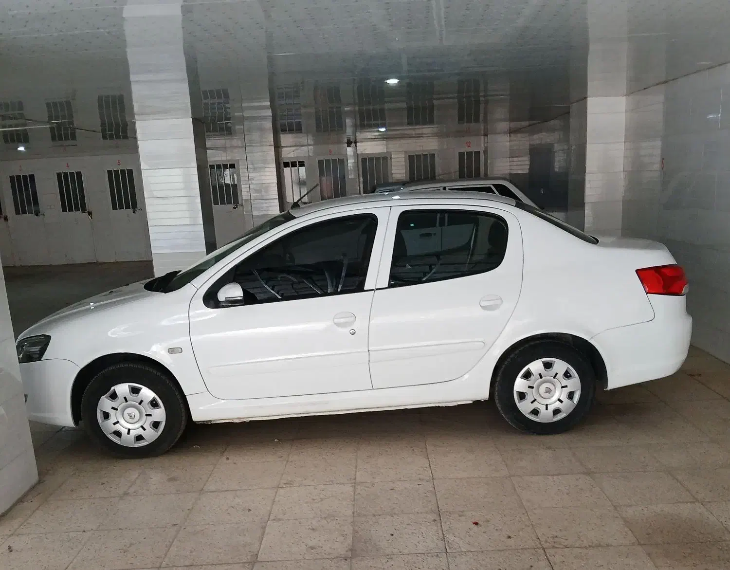 رانا پلاس۴۰۰|خودرو سواری و وانت|نظرآباد, نظرآباد|دیوار