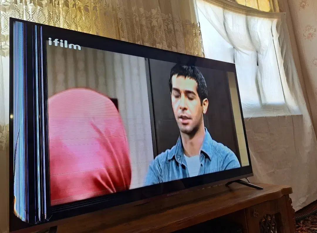 تلویزون مارک دو ۵۵ ایچ ۱۵۰۰۰۰۰۰|تلویزیون و پروژکتور|اقبالیه, |دیوار