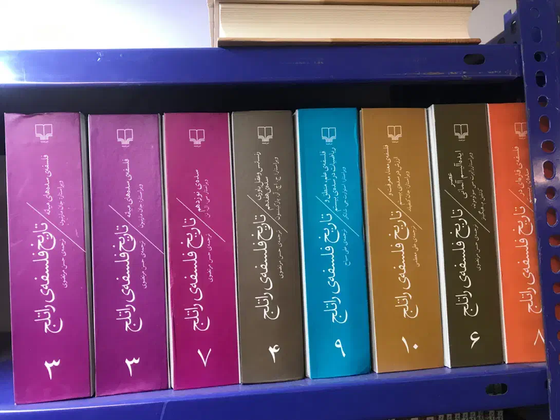 خرید و فروش کتاب تکی و یکجا حتی کتابخانه شخصی شما|کتاب و مجله تاریخی|اصفهان, ملک‌شهر|دیوار