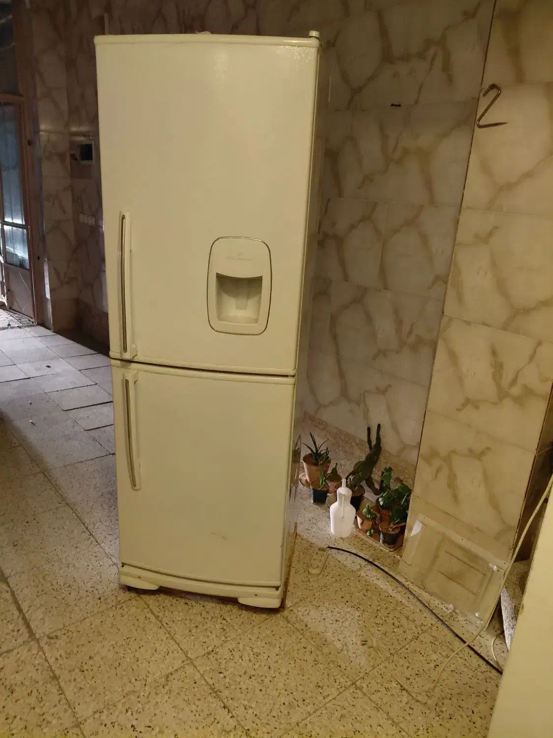 یخچال و فریزر بدون برفک|یخچال و فریزر|فرخ‌شهر, |دیوار