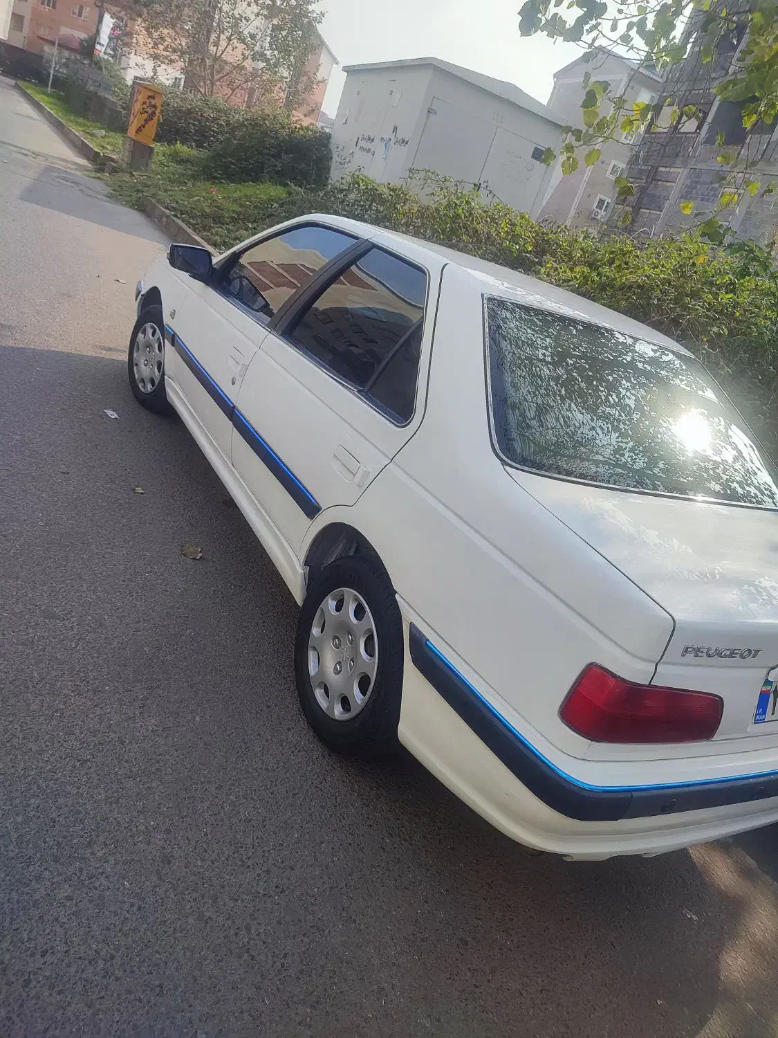 پژو پارس سال|خودرو سواری و وانت|رشت, کوی مهر|دیوار