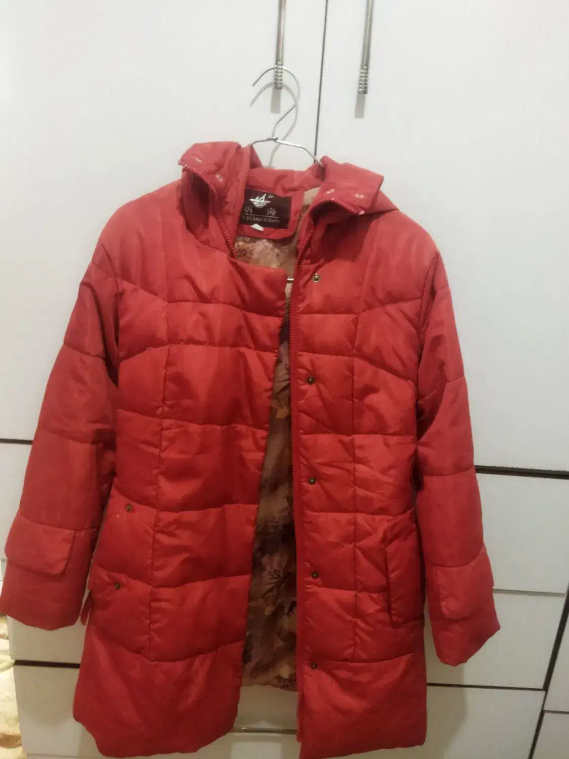 کاپشن|لباس|نیشابور, مازول|دیوار