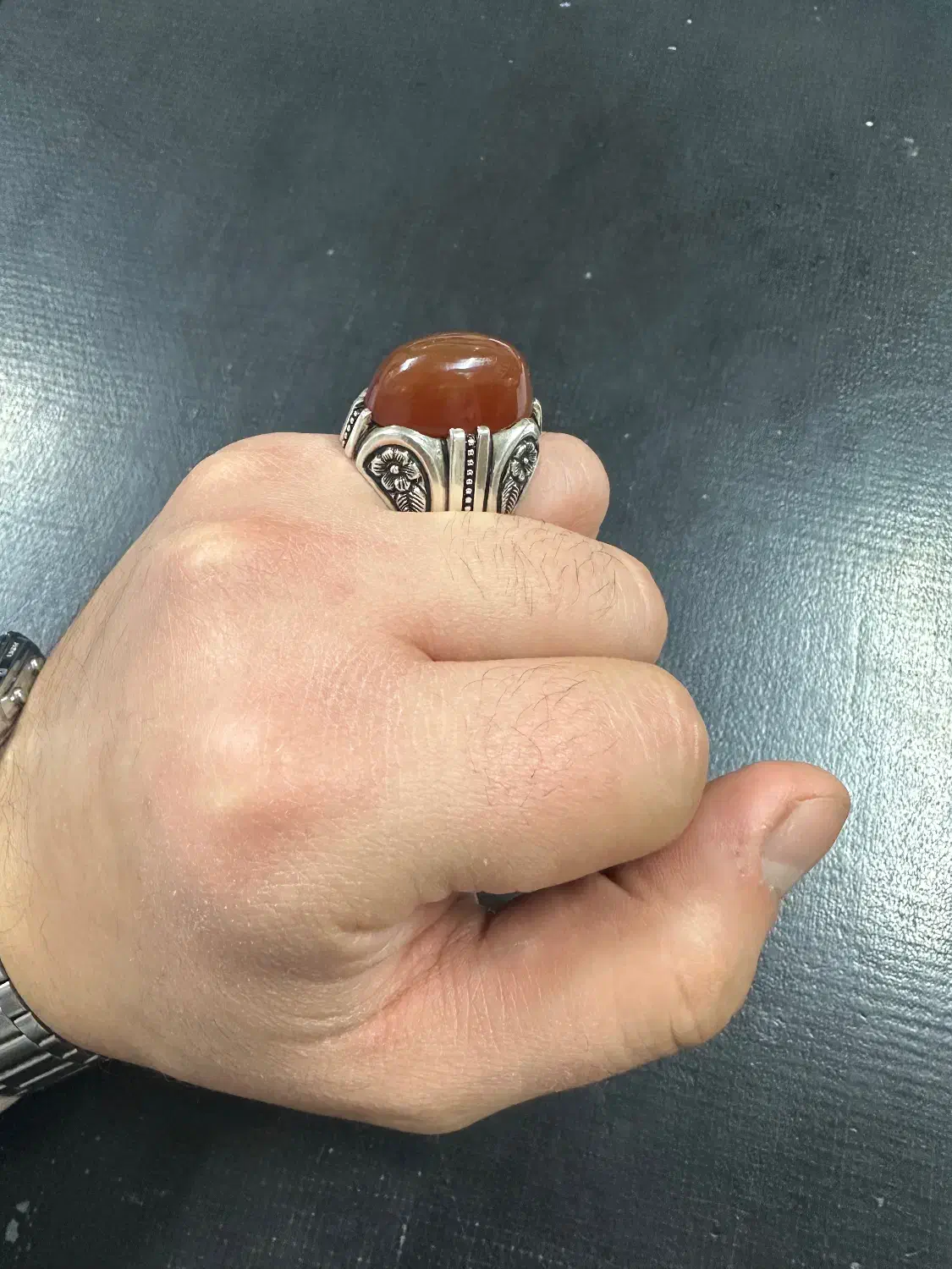 انگشتر فاخر و کلکسیونی عقیق کهنه و اصل یمنی|جواهرات|اردبیل, |دیوار