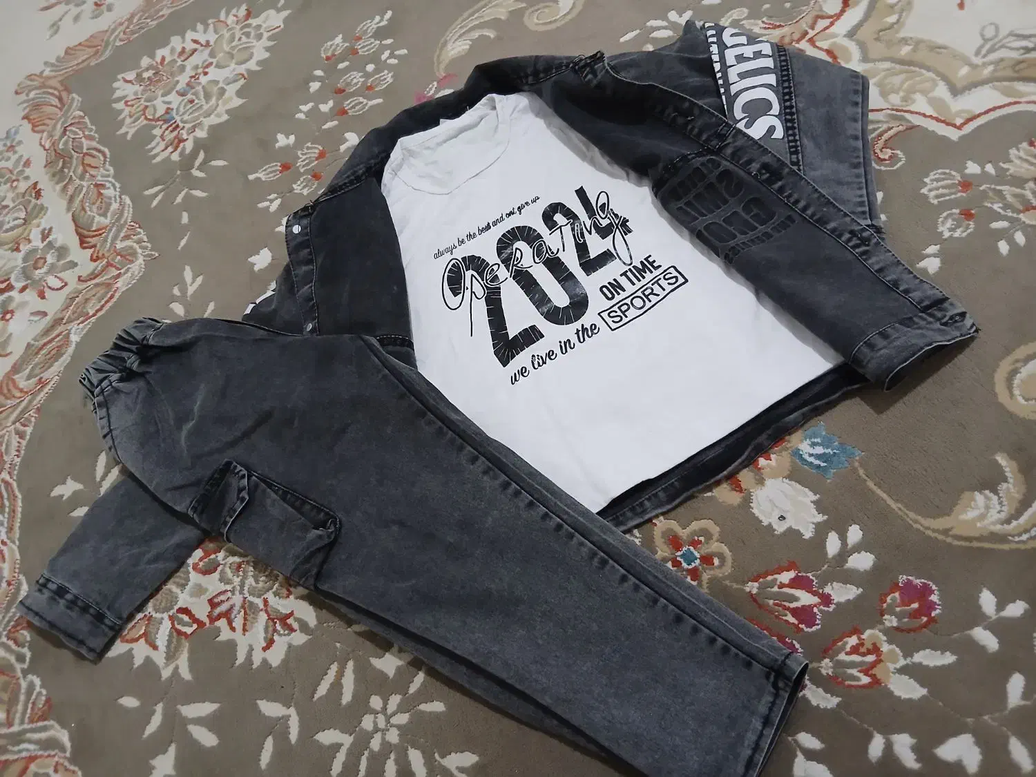 سه تیکه زغالی سایز۶۰|کفش و لباس بچه|کرمانشاه, |دیوار