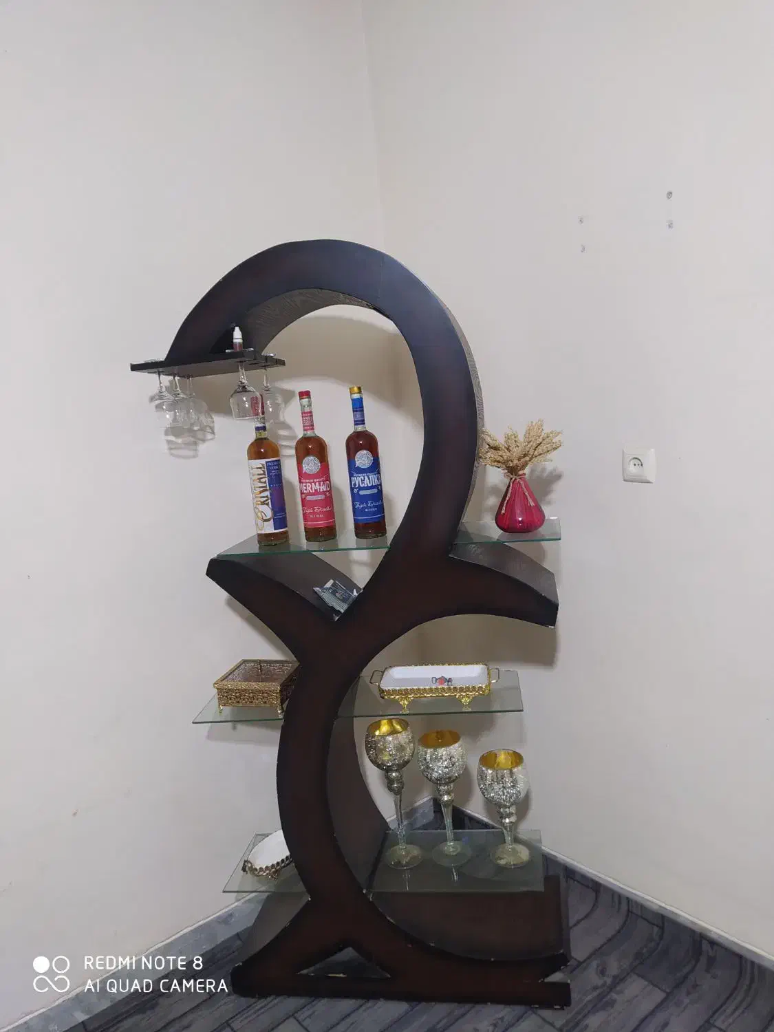 ویترین دراورتخت خاب|تخت و سرویس خواب|فولادشهر, B4|دیوار