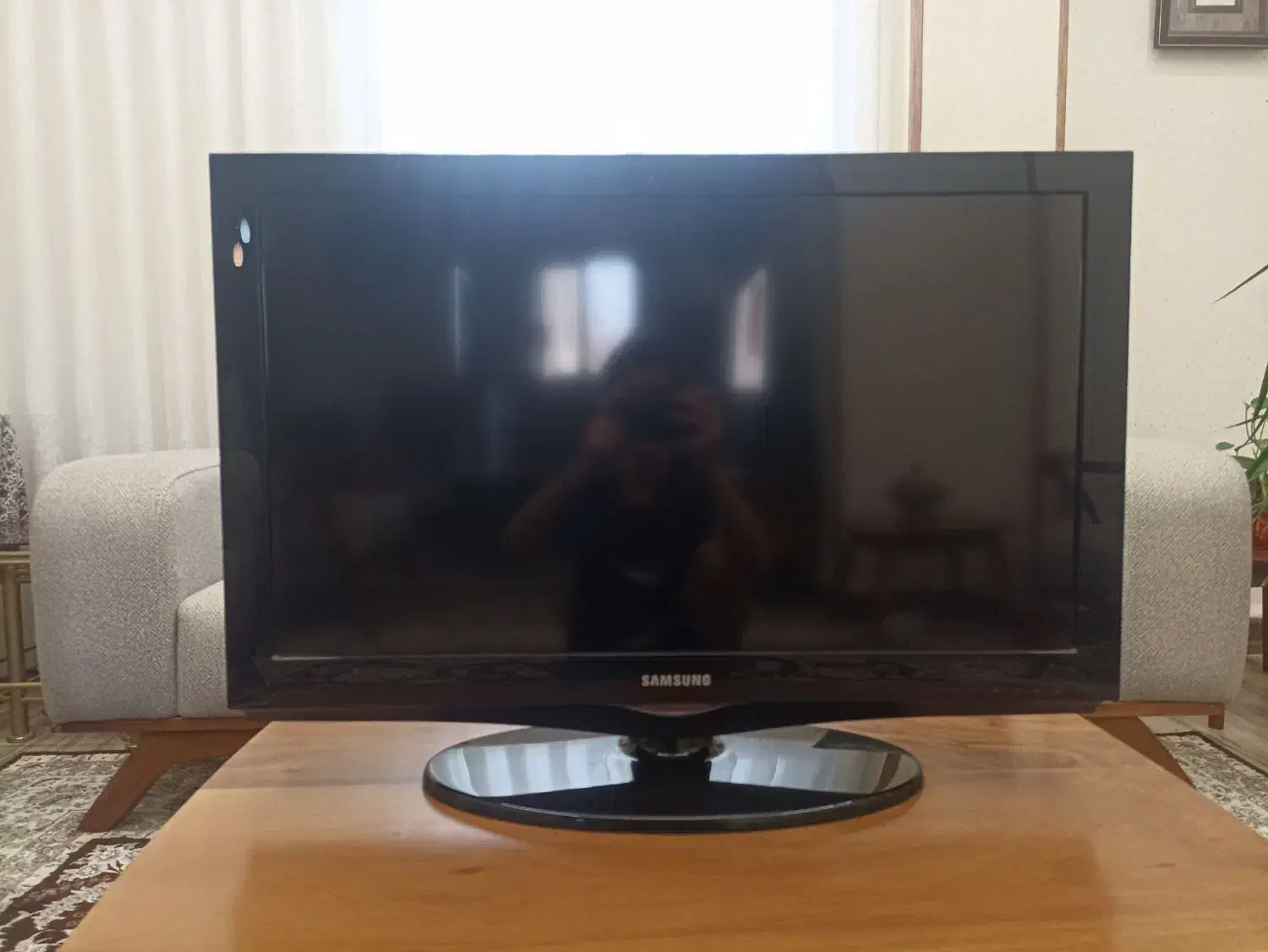 تلویزیون|تلویزیون و پروژکتور|کرج, شهرک جهان‌نما|دیوار