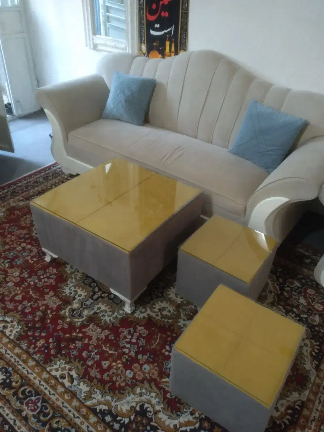 جلو مبلی خانگی سه عدد|مبلمان خانگی و میز عسلی|ارومیه, |دیوار