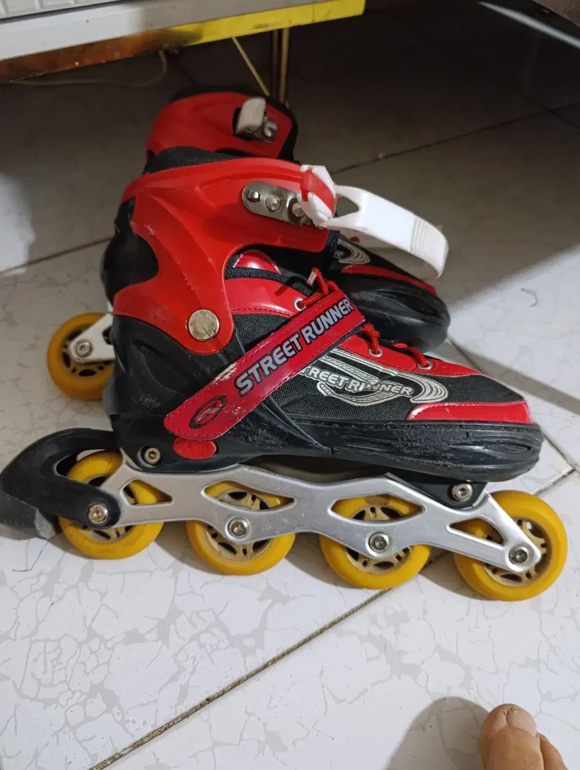 اسکیت دخترانه در حد نو|دوچرخه، اسکیت، اسکوتر|تهران, شهرک رضویه|دیوار