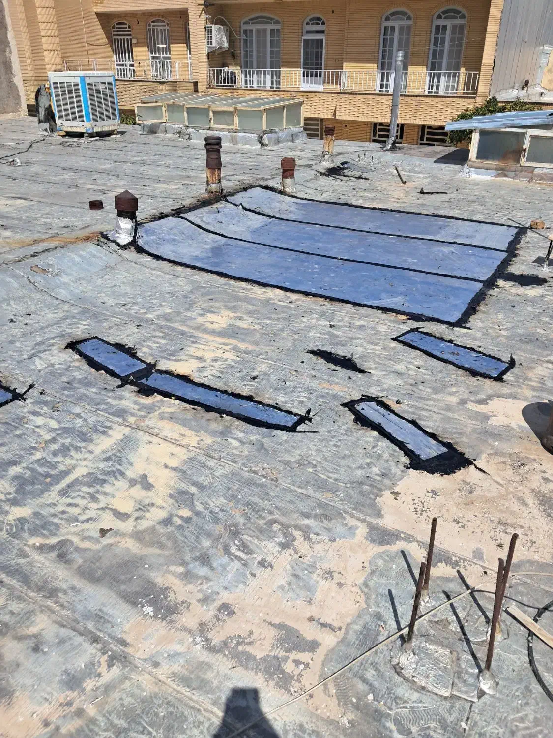 ایزوگام نصب تعمیرات لکه گیری تخریب درتمام نقاط شهر|خدمات پیشه و مهارت|شیراز, پانصد دستگاه ارتش|دیوار