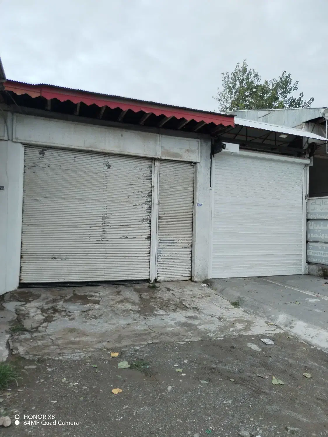 مغازه بر اصلی بازار تولیدی پیل علی باغ|اجارهٔ مغازه و غرفه|بندر انزلی, پیل علی باغ|دیوار