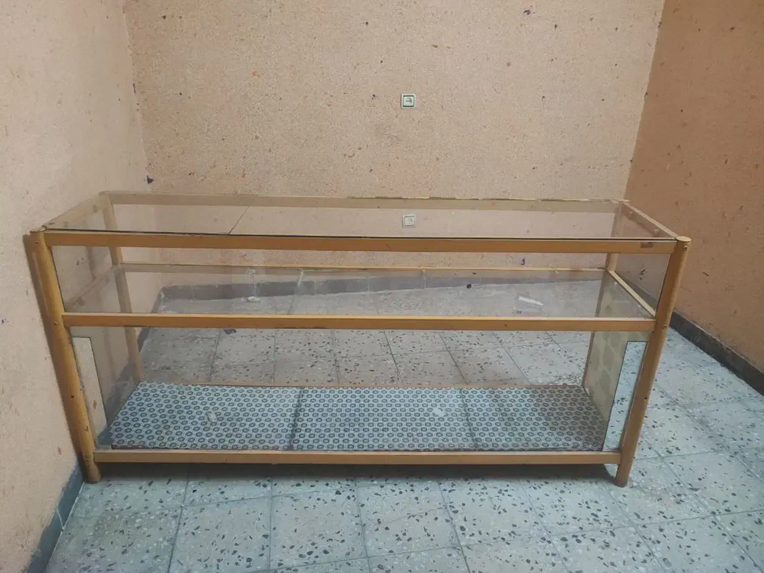 فروش وسایل مغازه|بوفه، ویترین، کنسول|دورود, |دیوار