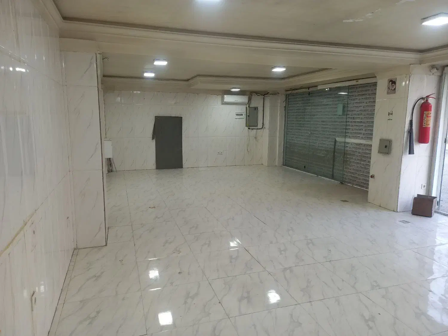 واوان ابتدای بلوار ولیعصر|اجارهٔ مغازه و غرفه|اسلام‌شهر, شهرک واوان|دیوار