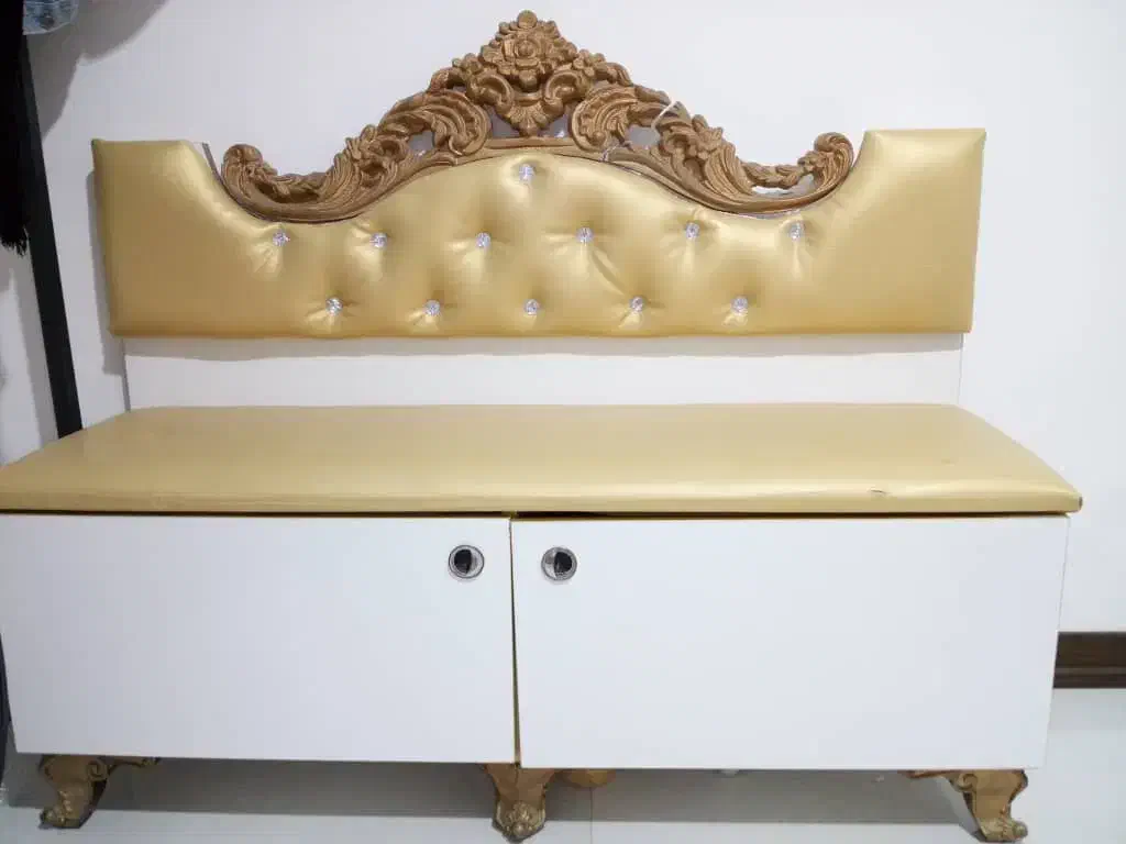 نیمکت|صندلی و نیمکت|کرمان, |دیوار