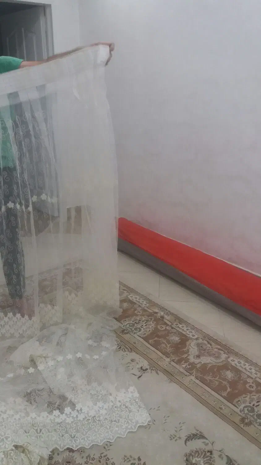 ۶متر پرده نو اصلا استفاده نشوده|پرده، رانر، رومیزی|ملایر, |دیوار