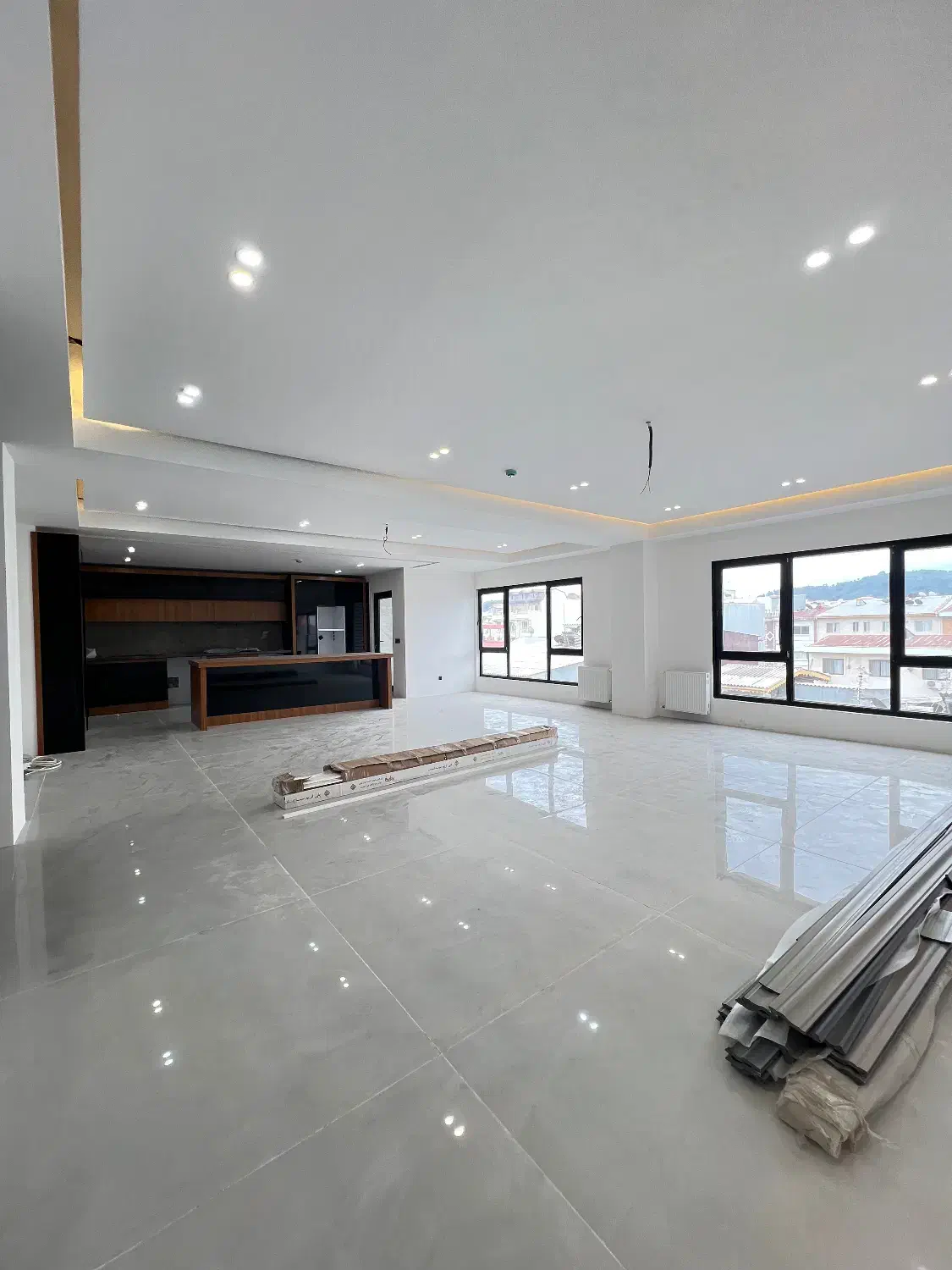 170 متر طراحی لوکس و بی‌نظیر در لاهیجان|فروش آپارتمان|لاهیجان, شیشه گران|دیوار