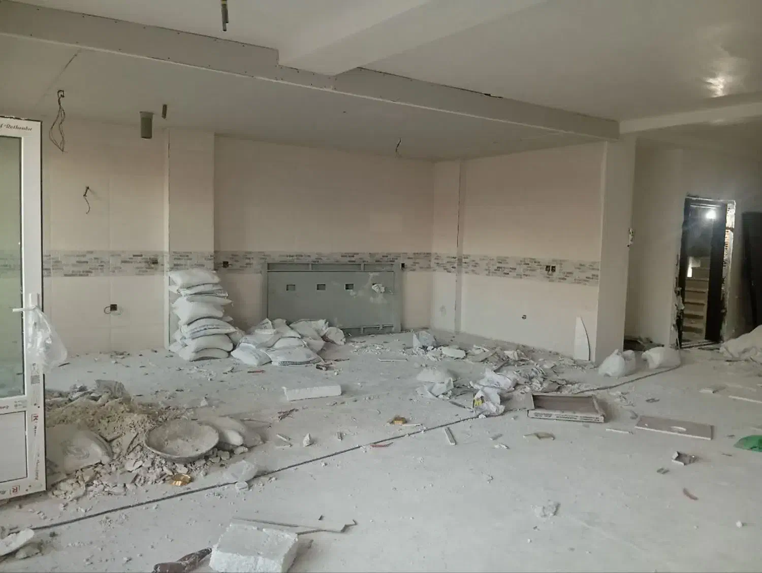 فروش آپارتمان تک واحدی در اتمام|فروش آپارتمان|خرم‌آباد, |دیوار