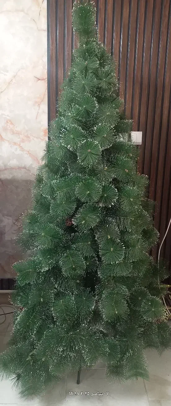 درخت کریسمس بزرگ|گل مصنوعی|صباشهر, |دیوار