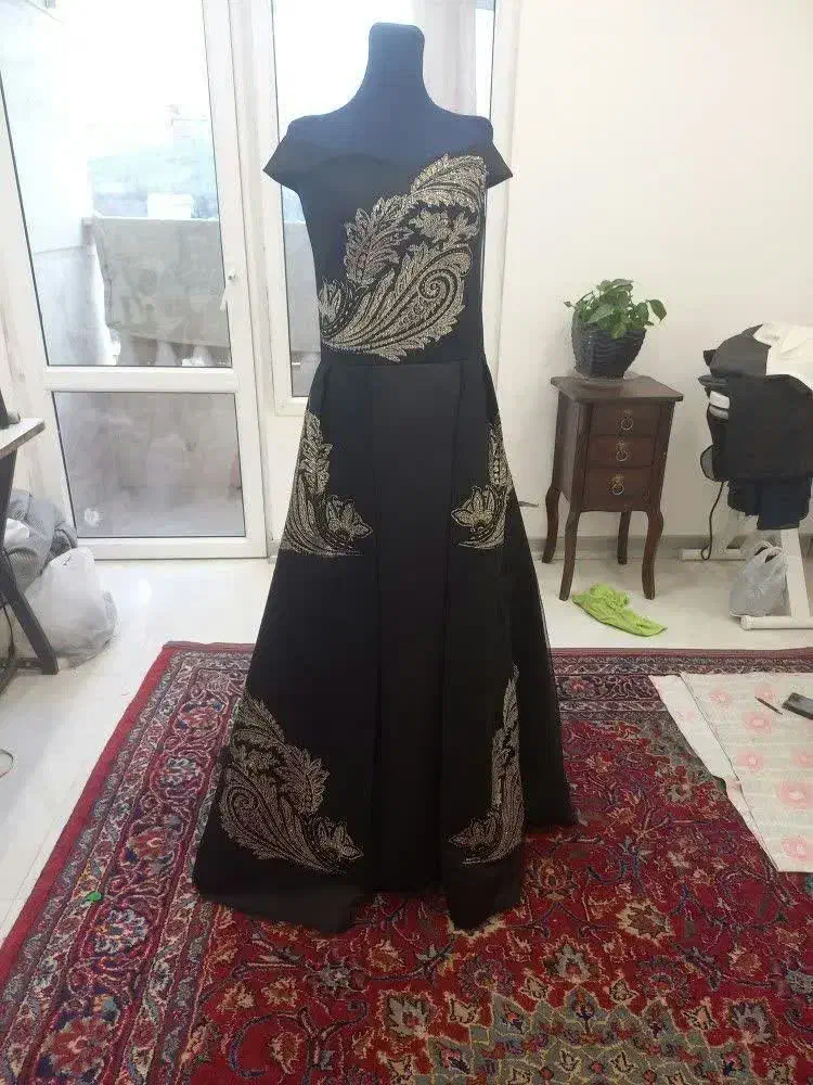 لباس شب|لباس|کاشمر, |دیوار