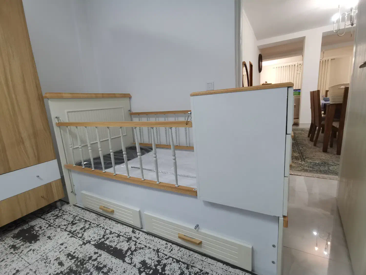 تخت دو منظوره کودک و نوجوان با خوشخواب|تخت و صندلی بچه|ساری, |دیوار