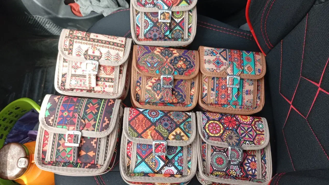 کیف دخترانه|کیف، کفش، کمربند|قم, حقیقت|دیوار