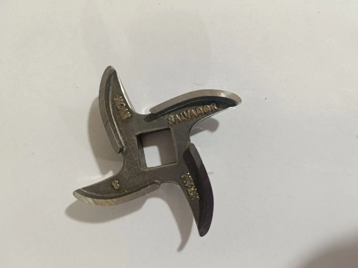 تیغه و شبکه چرخ گوشت|خردکن، آسیاب، غذاساز|اسلام‌شهر, شهرک محمدیه|دیوار