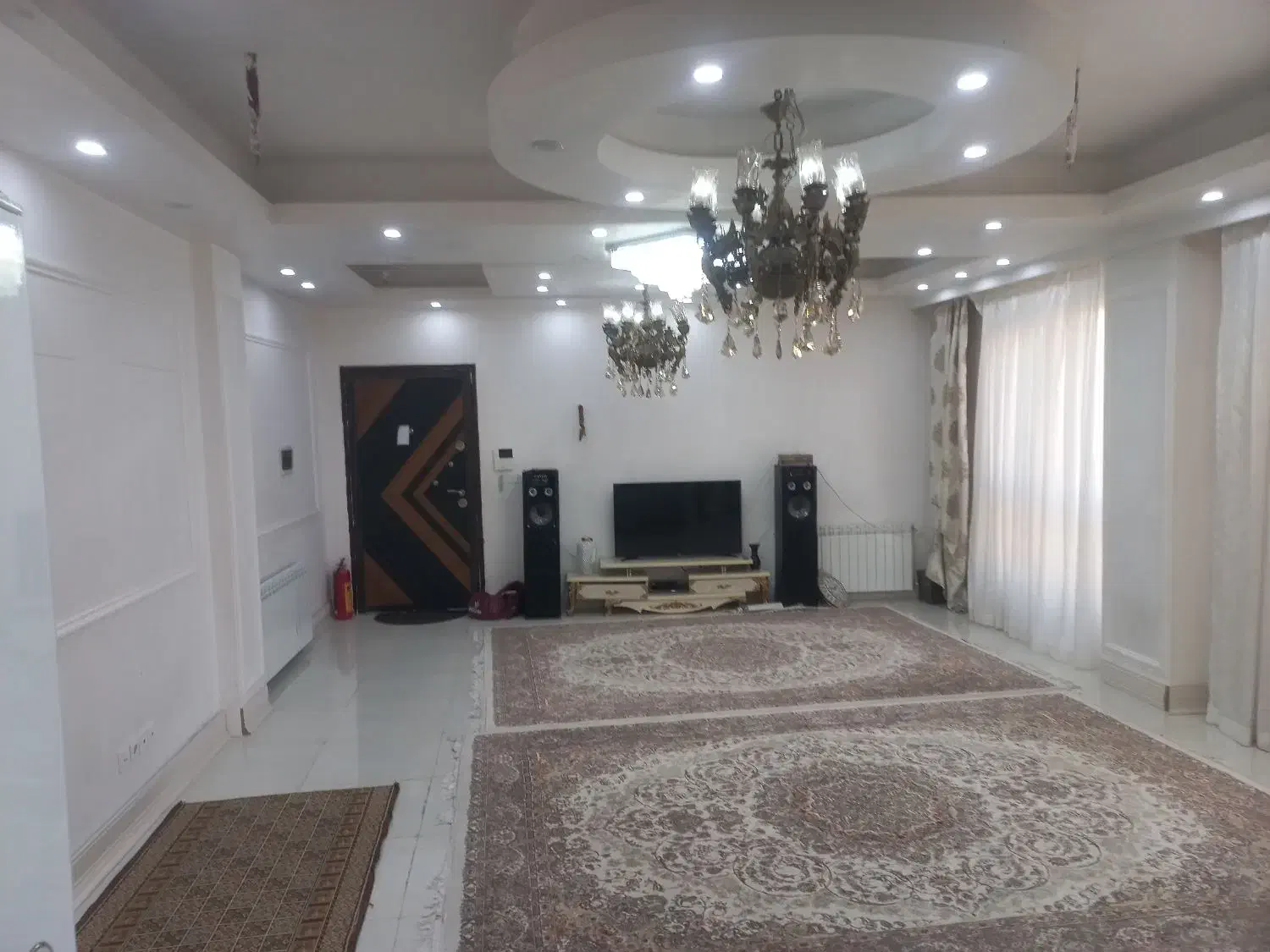 اپارتمان ۹۰ متری نوساز تهاتر با کلنگی|فروش آپارتمان|ری, شهادت|دیوار