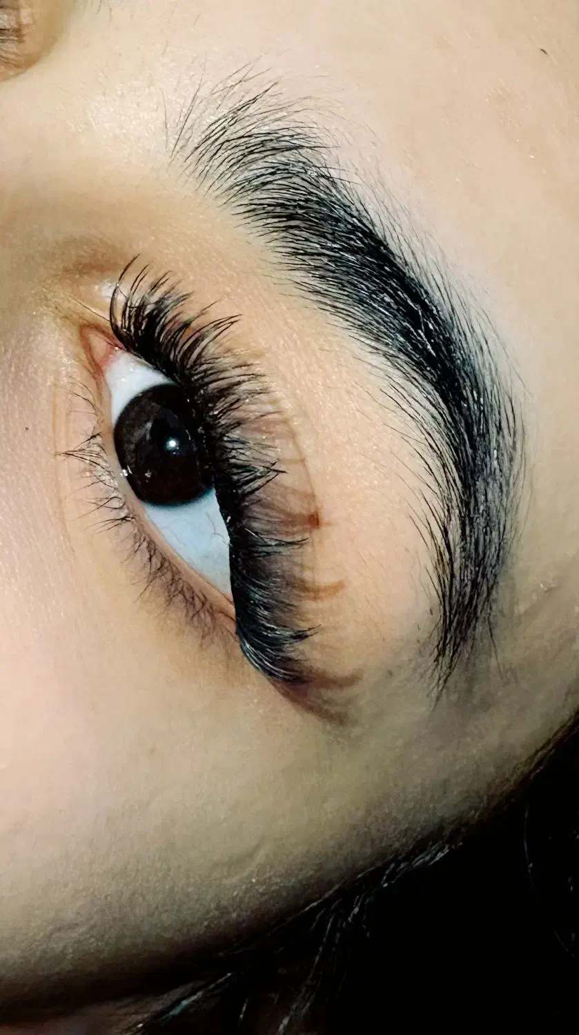 خدمات اکستیشن و کاشت مژه|خدمات آرایشگری و زیبایی|اصفهان, بهارستان (مخابرات)|دیوار