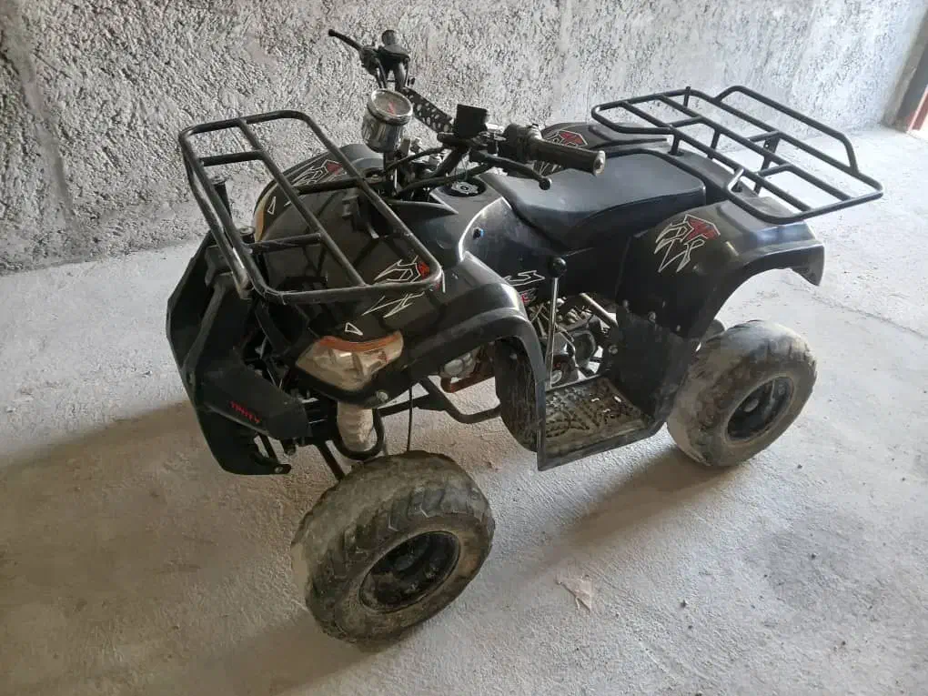 چهار چرخ|موتورسیکلت|بستک, |دیوار