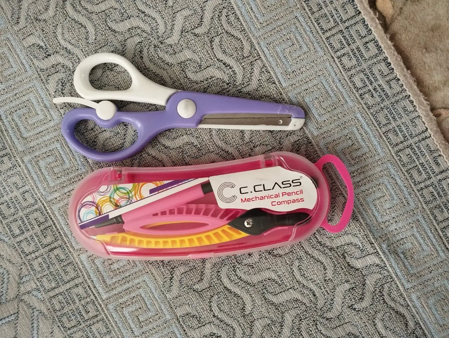 مقداری لوازم و التحریر|لوازم التحریر|سهند, |دیوار