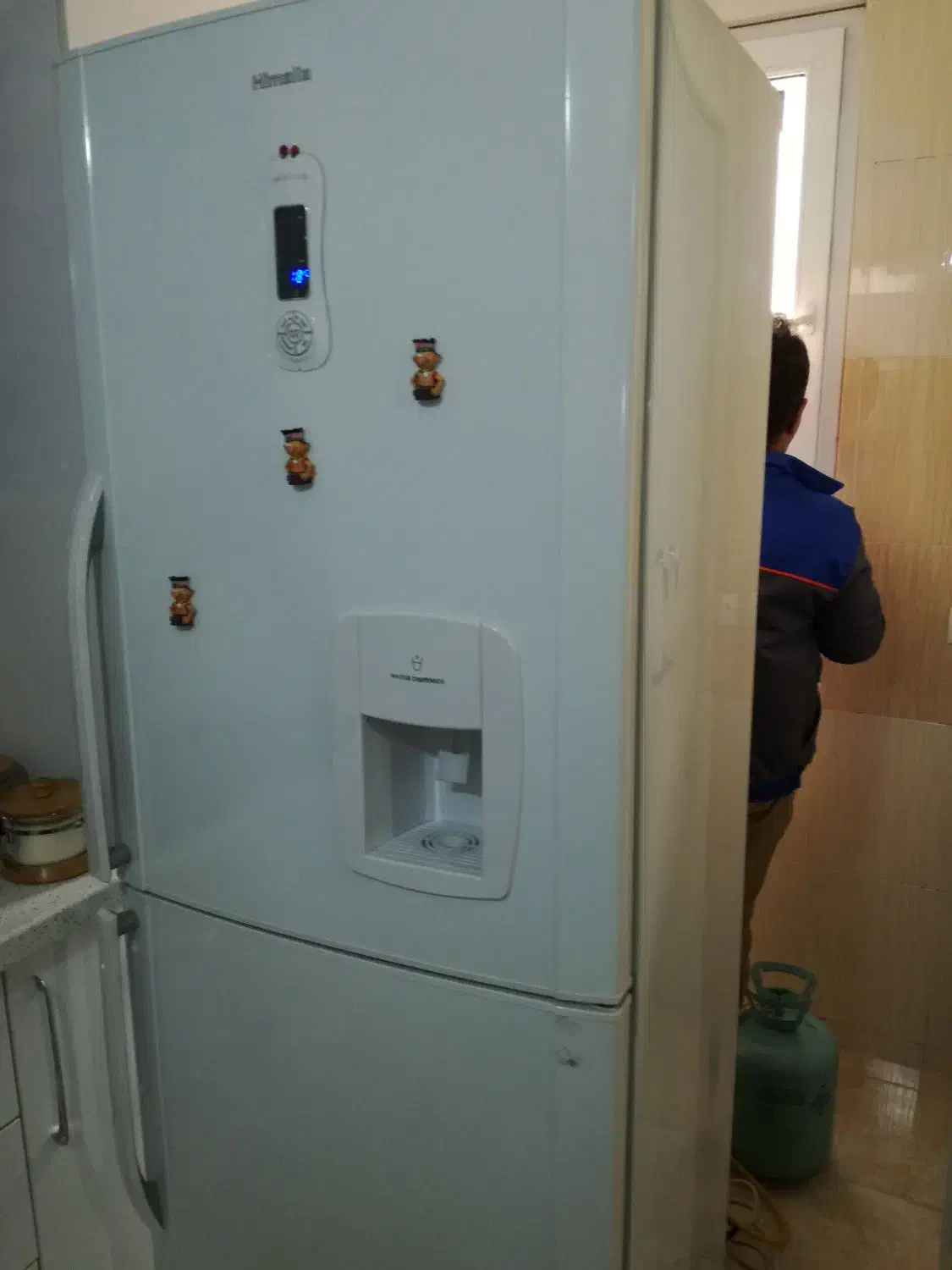 تعمیر تعمیرکار یخچال لباسشویی فریزر یخچالساز|خدمات پیشه و مهارت|پرند, فاز ۴|دیوار