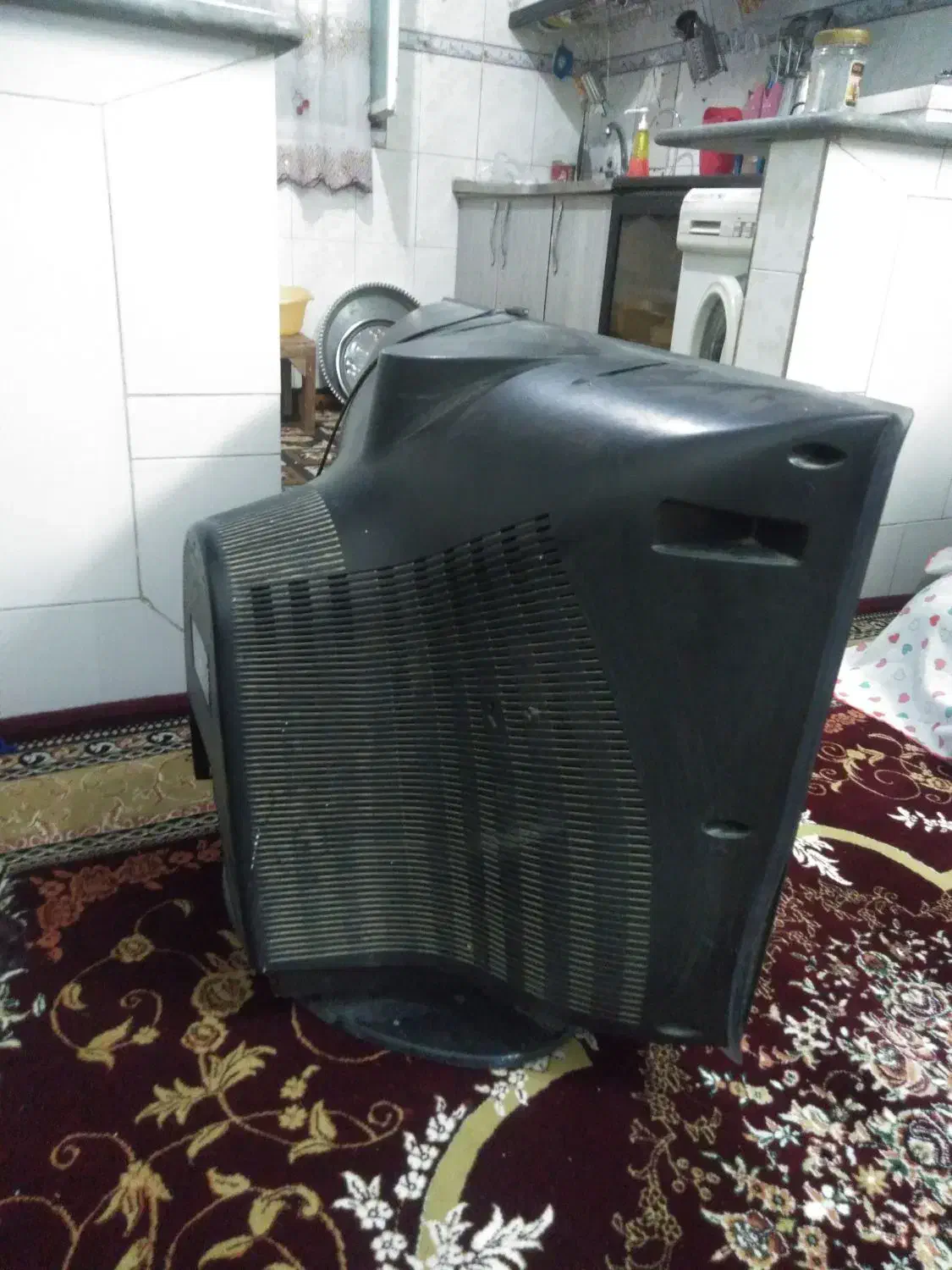 تلویزیون ال جی|تلویزیون و پروژکتور|قم, قلعه کامکار|دیوار