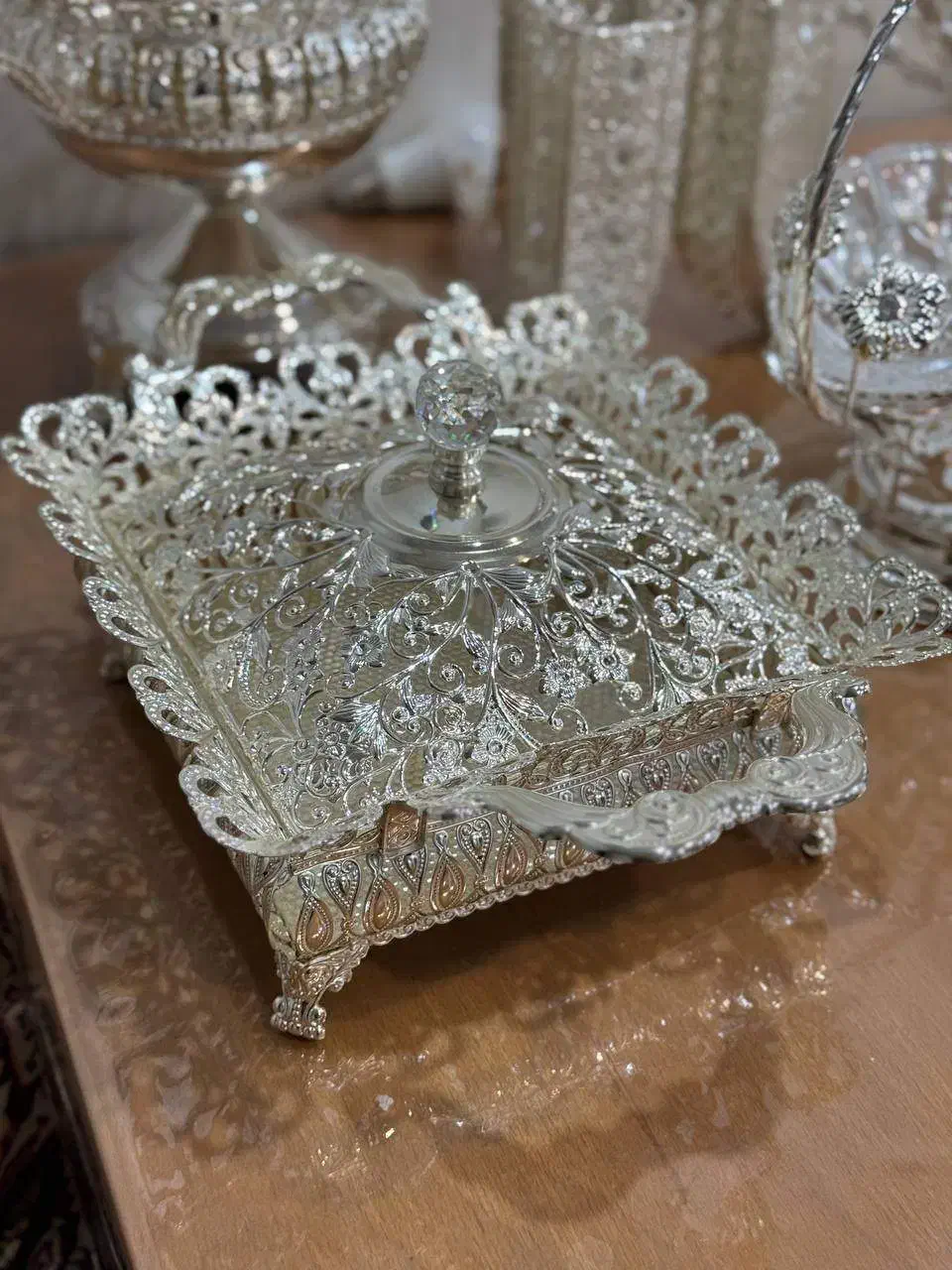 ظروف جهیزیه عروس سیلور طرح نقره|ظروف سرو و پذیرایی|لار, |دیوار