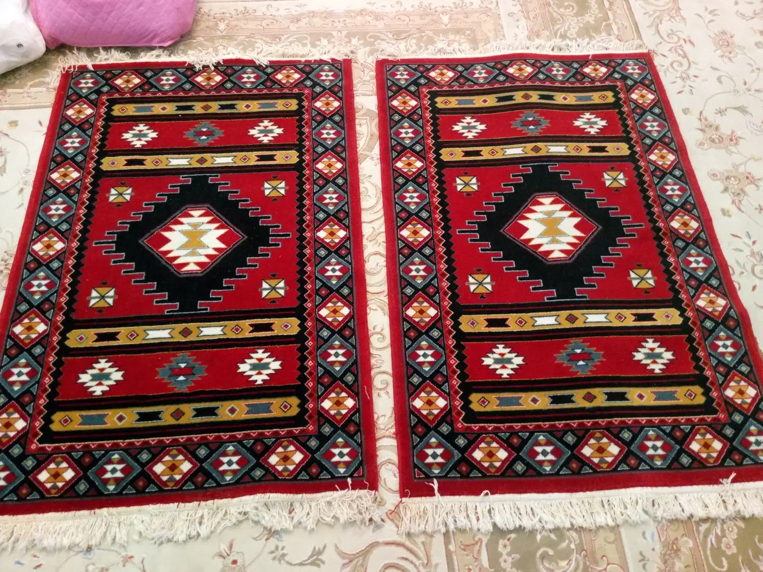 دو عدد فرش ۷۰۰شانه|فرش|سنندج, |دیوار