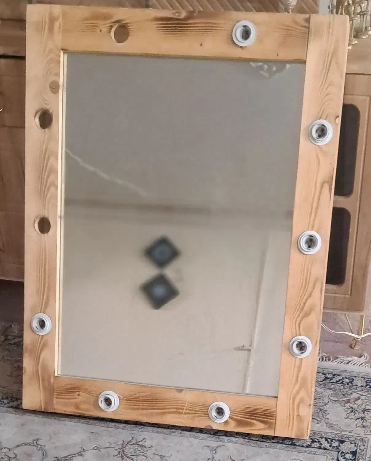 اینه چراغ دار|آینه|اصفهان, شهریار|دیوار