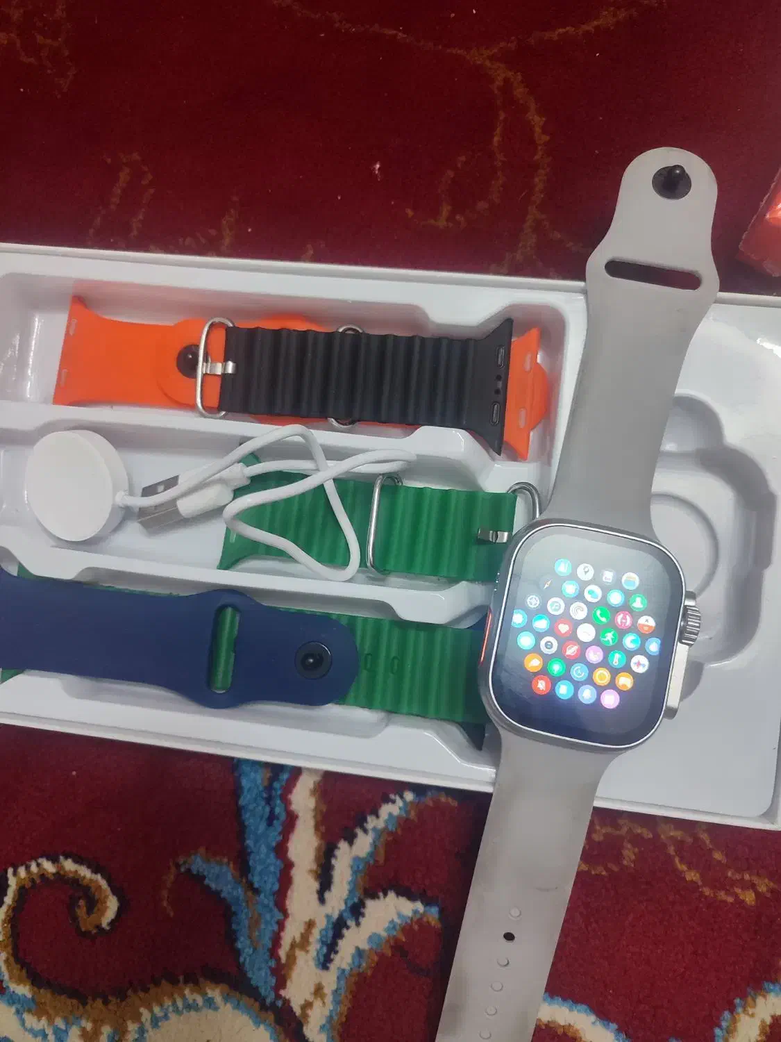 ساعت مچی|ساعت|تربت جام, حافظ|دیوار