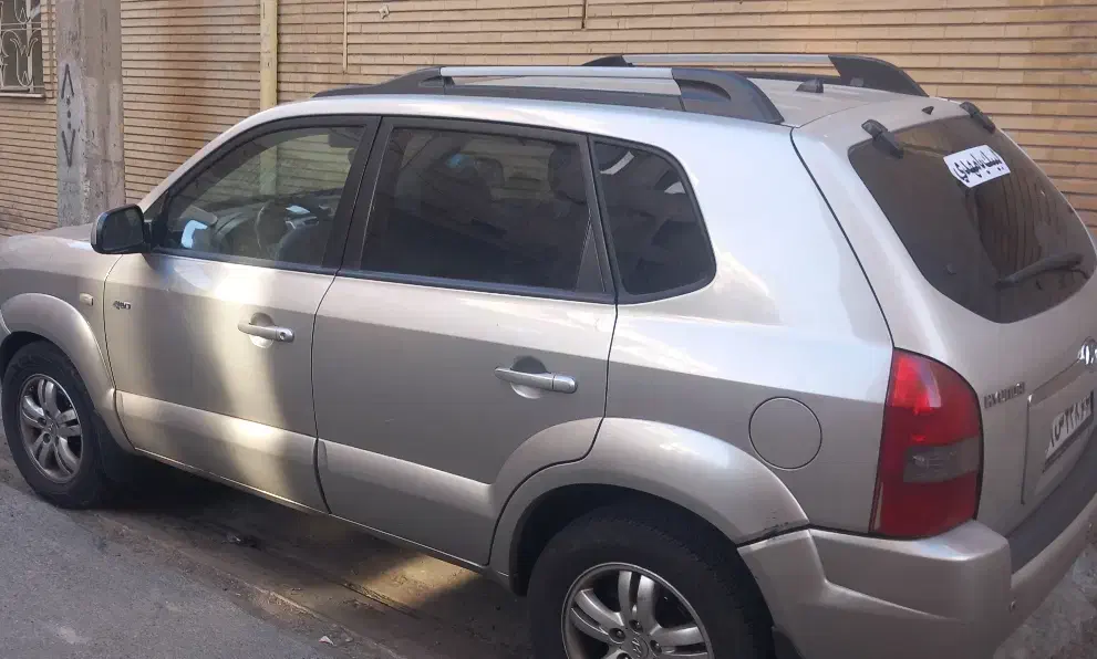 توسان ۲۰۰۸|خودرو سواری و وانت|تهران, امانیه|دیوار