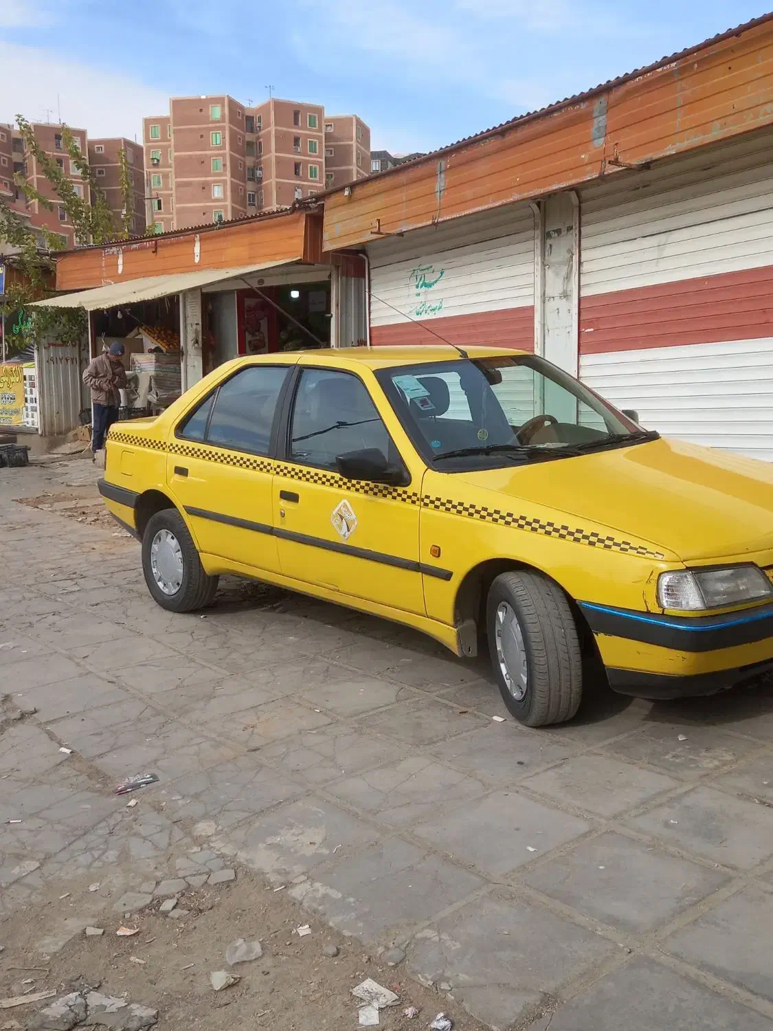 پژو تاکسی ۴۰۵|خودرو سواری و وانت|بروجرد, |دیوار