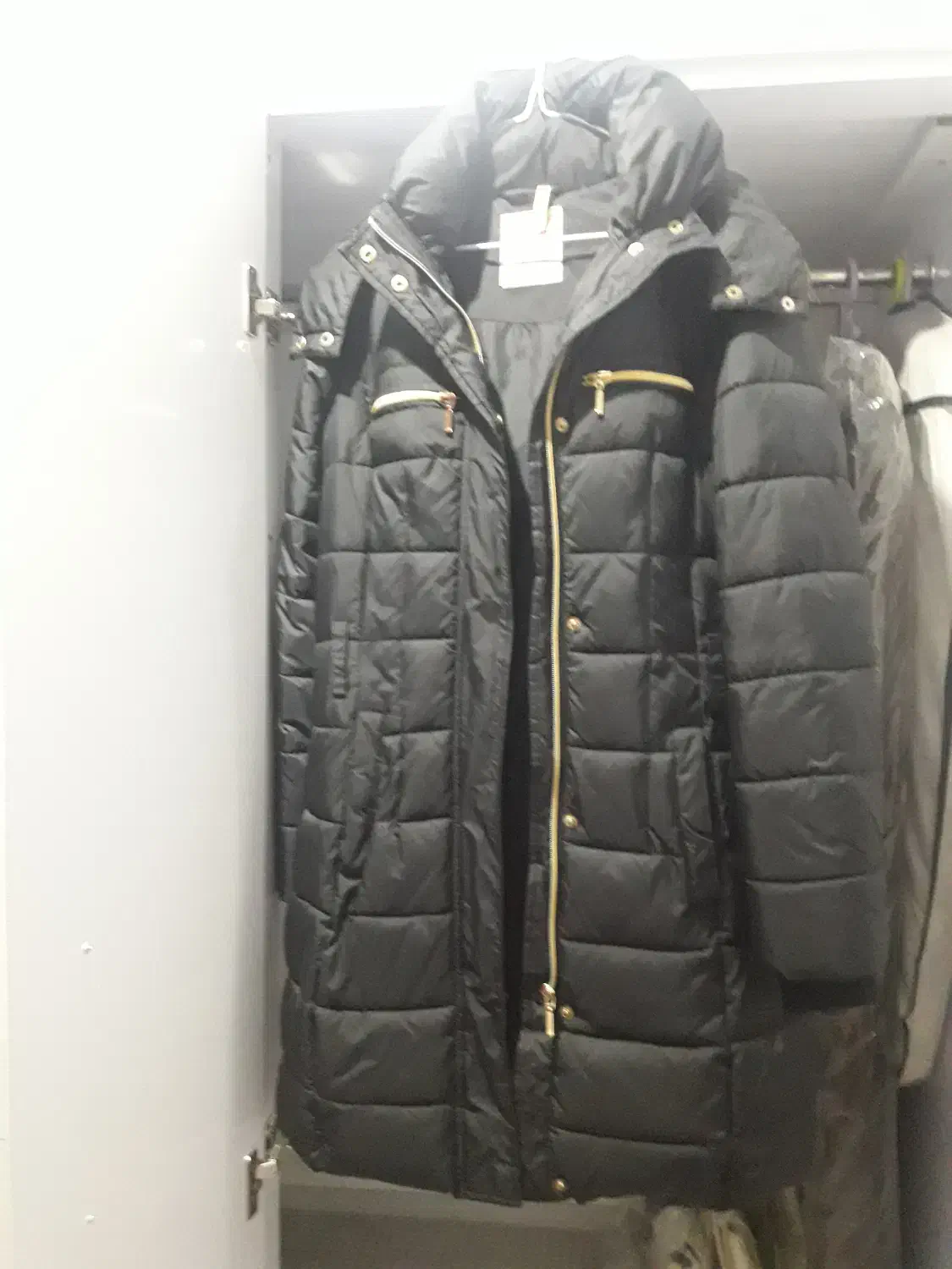 کافشن زنانه|لباس|کرج, حصارک بالا|دیوار