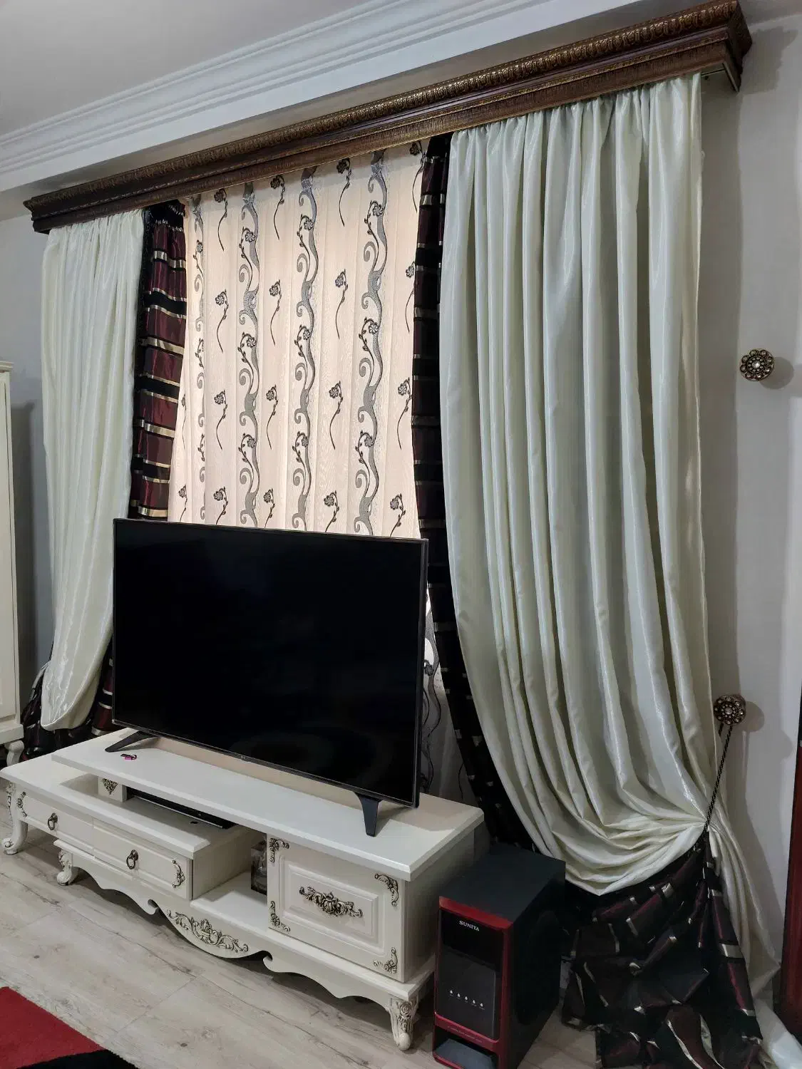 پرده پذیرایی مُفت مُفت|پرده، رانر، رومیزی|گرگان, |دیوار