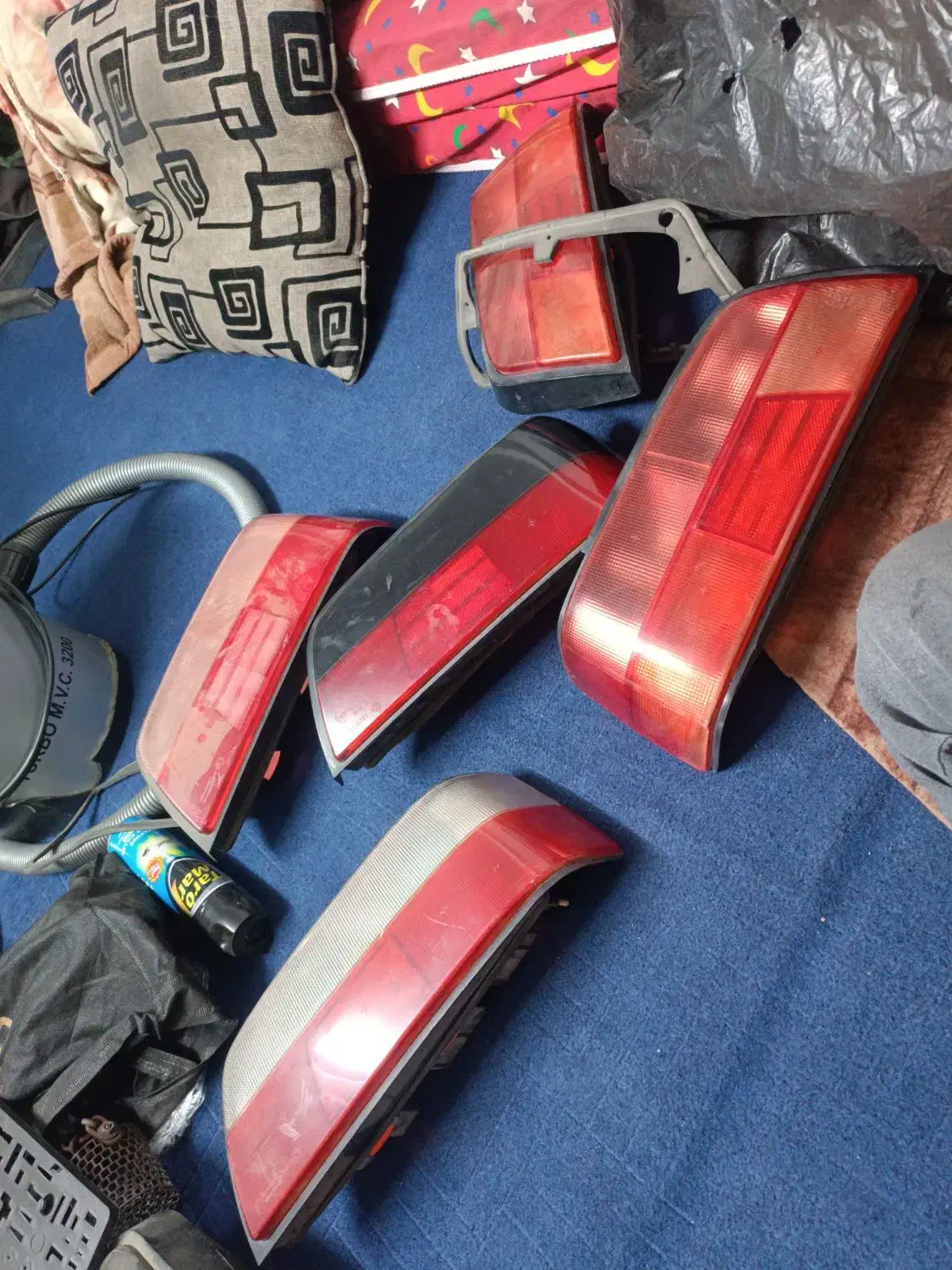 تعدادی چراغ خطر پارس|قطعات یدکی و لوازم جانبی|فاضل آباد, |دیوار