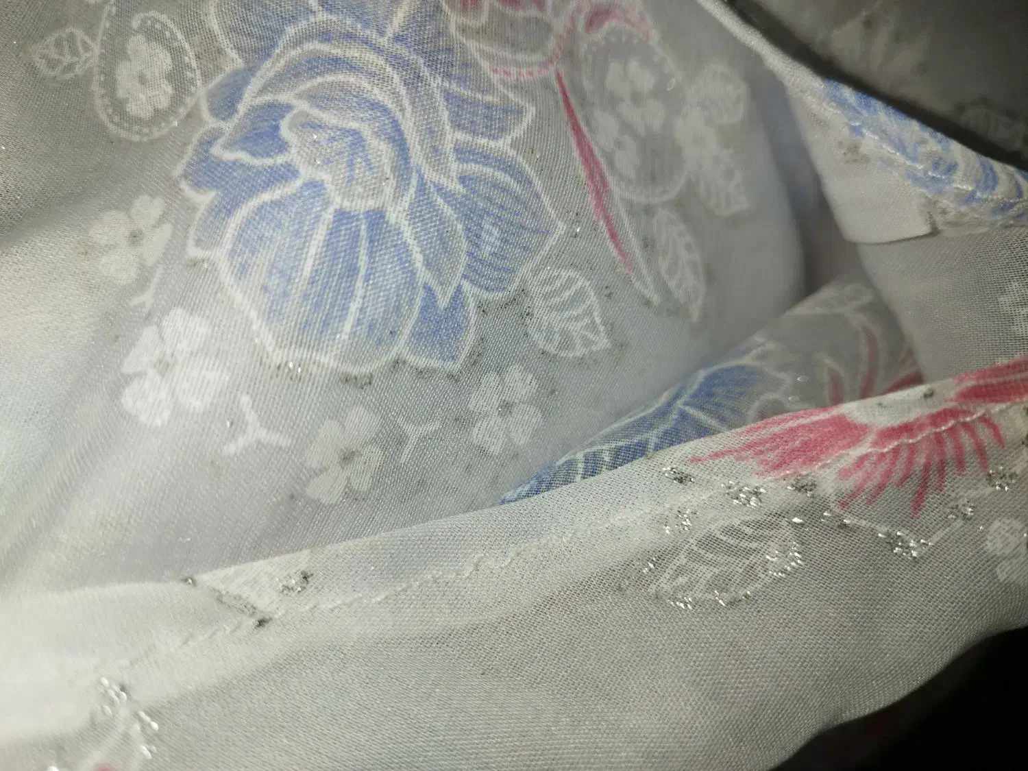 چادر دوخته|لباس|نجف‌آباد, باغ نو|دیوار