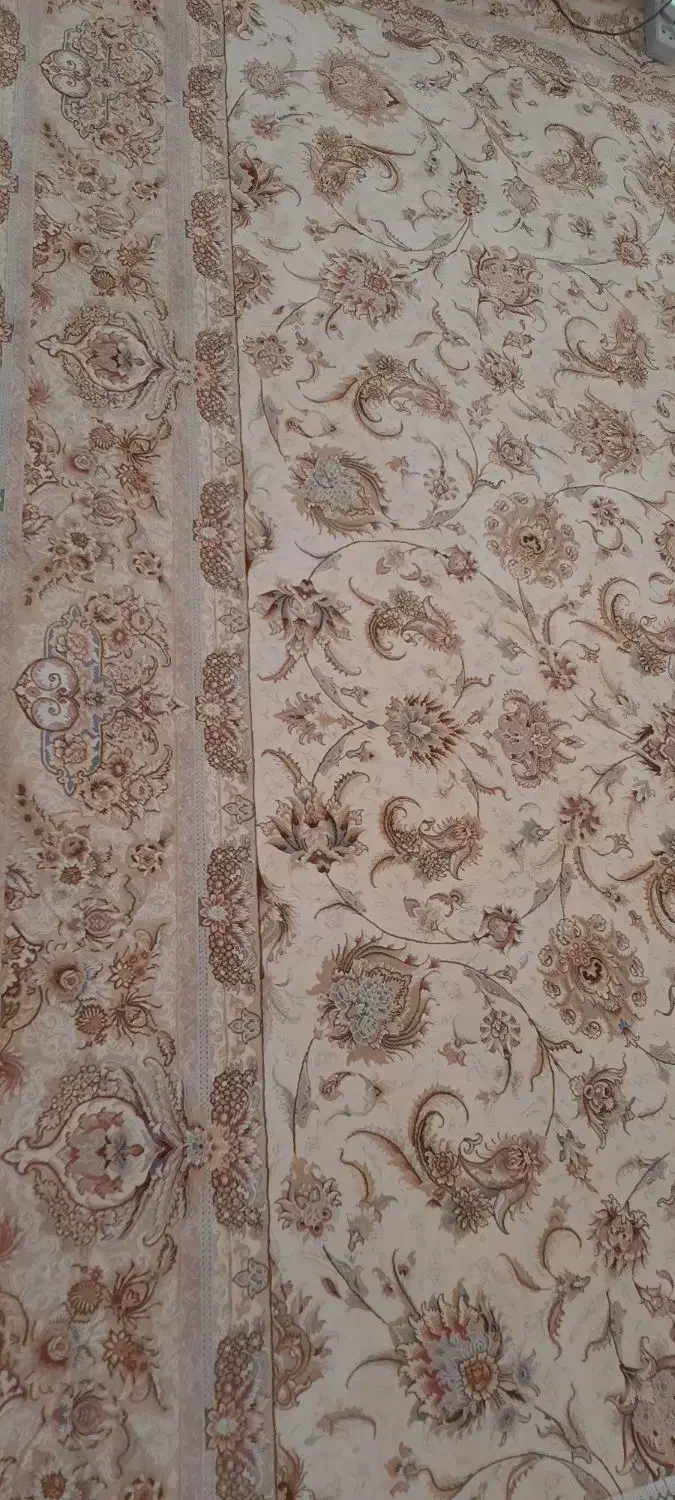 فرش ۹ متری دستباف گونه گل برجسته کرمی|فرش|تهران, فتح|دیوار