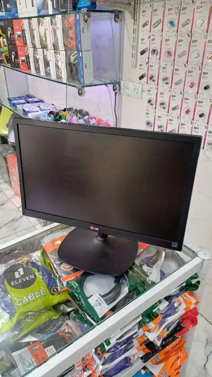 مانیتور دست دوم خانگی ال جی در حد نو|قطعات و لوازم جانبی رایانه|نجف‌آباد, هفده شهریور|دیوار