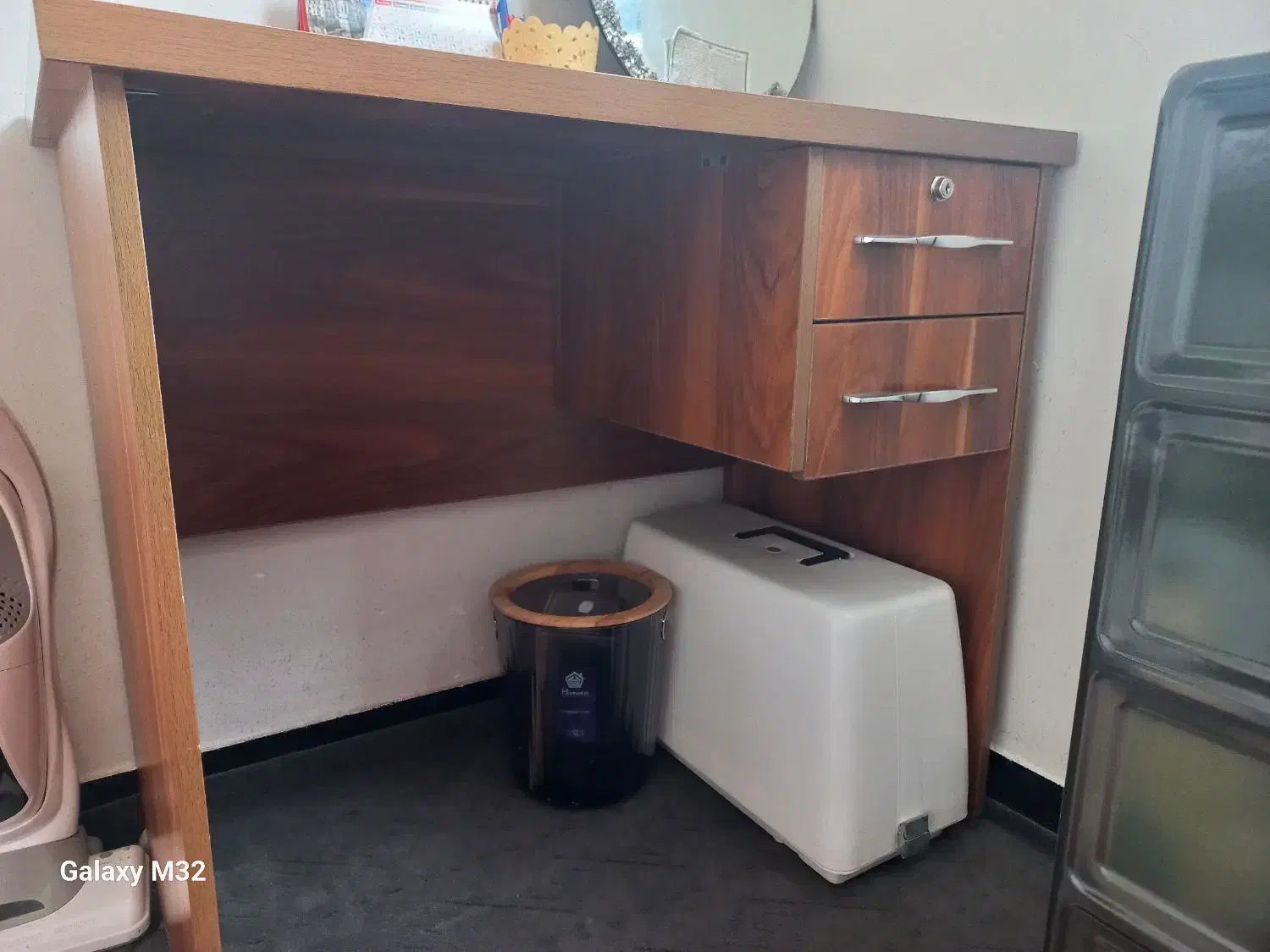 میز تحریر|میز تحریر و کامپیوتر|ساری, |دیوار