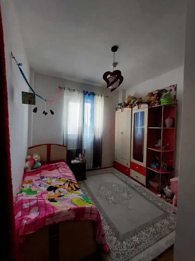 کمد چهار تکه و تخت|تخت و سرویس خواب|بندر انزلی, مسکن مهر|دیوار