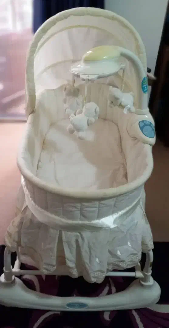 تخت کنار مادر|تخت و صندلی بچه|فردیس, سرحد آباد|دیوار