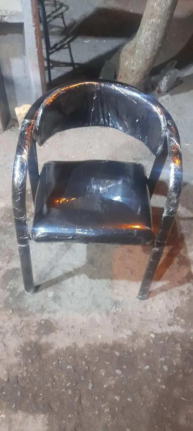 صندلی|صندلی و نیمکت|قم, یزدان‌شهر|دیوار