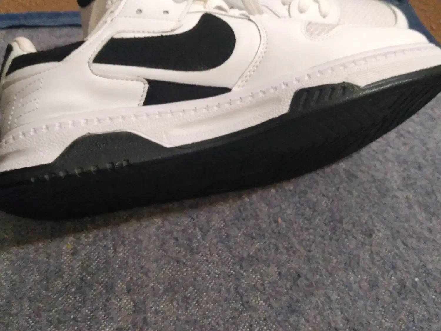 کفش نایک|کیف، کفش، کمربند|ایذه, |دیوار